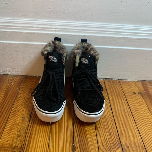 Black velvet high top vans with cheetah fur - Picture 3 of 9